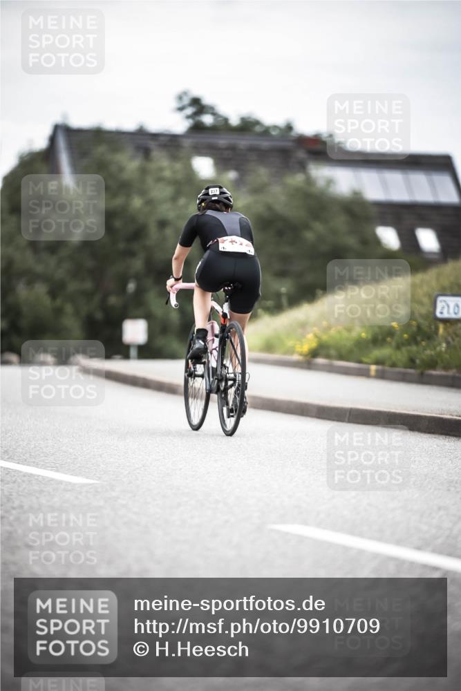 21.06.2026 - 29. Vierlanden-Triathlon H.Heesch http://msf.ph/oto/9910709 21.06.2026 12:01:01 Radfahren 664, 848 meine-sportfotos.de