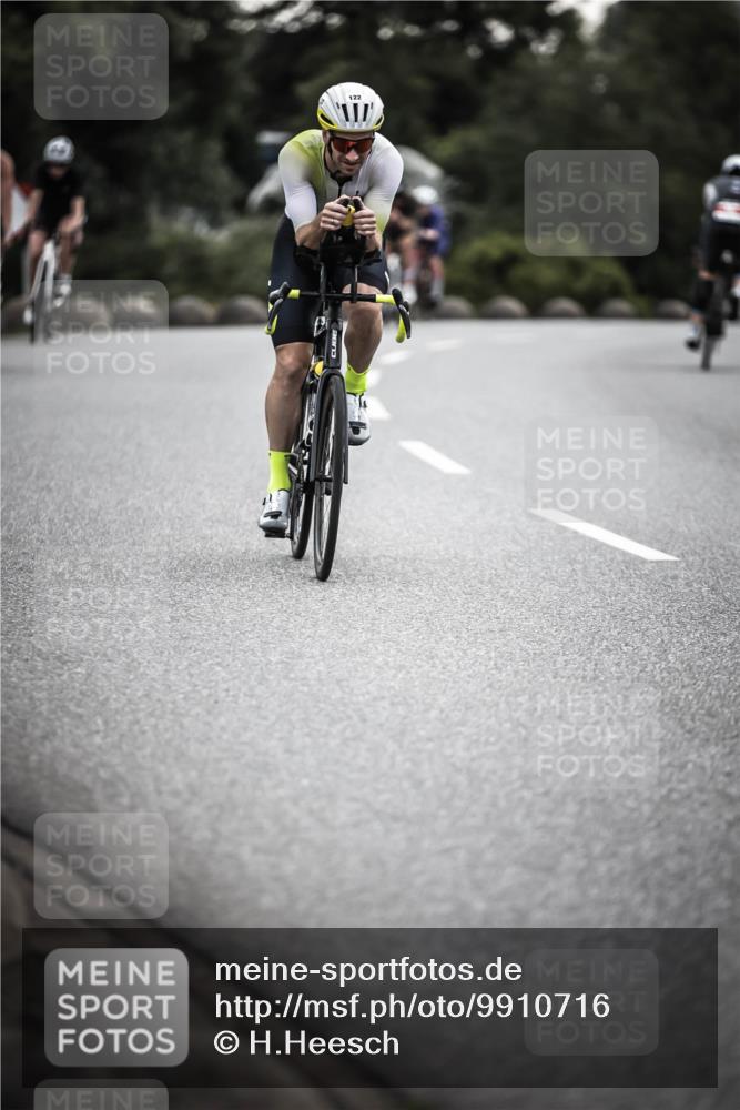 21.06.2026 - 29. Vierlanden-Triathlon H.Heesch http://msf.ph/oto/9910716 21.06.2026 09:35:49 Radfahren 105, 122, 161, 198, 270, 279 meine-sportfotos.de