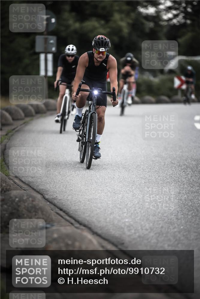 21.06.2026 - 29. Vierlanden-Triathlon H.Heesch http://msf.ph/oto/9910732 21.06.2026 09:35:51 Radfahren 86, 105, 122, 161, 198, 270, 279 meine-sportfotos.de