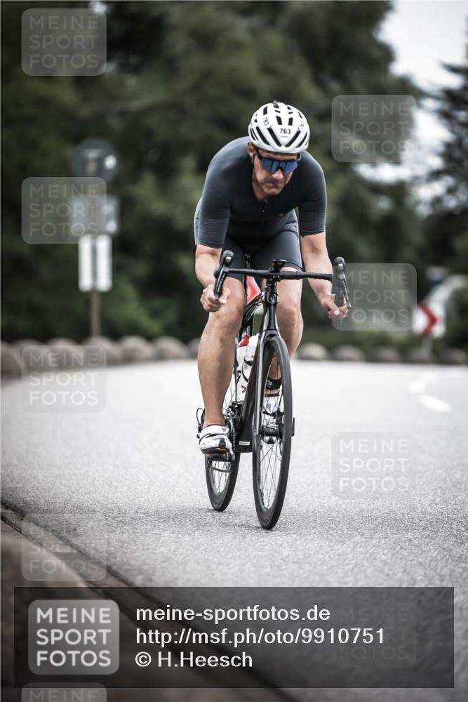 21.06.2026 - 29. Vierlanden-Triathlon H.Heesch http://msf.ph/oto/9910751 21.06.2026 12:01:54 Radfahren 252, 763 meine-sportfotos.de