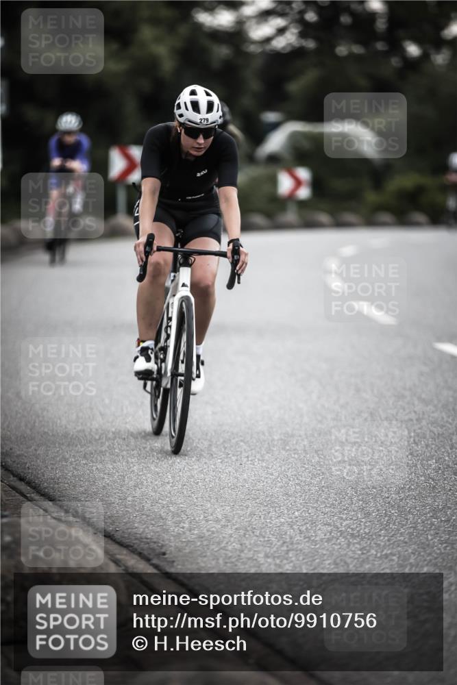 21.06.2026 - 29. Vierlanden-Triathlon H.Heesch http://msf.ph/oto/9910756 21.06.2026 09:35:53 Radfahren 86, 90, 105, 122, 161, 176, 198, 200, 270, 279 meine-sportfotos.de