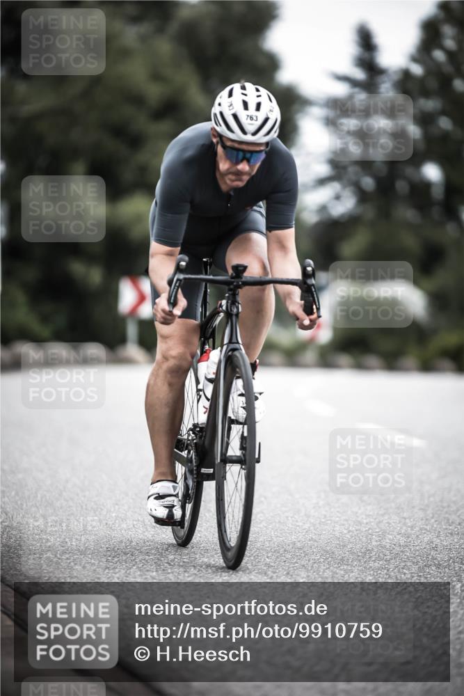 21.06.2026 - 29. Vierlanden-Triathlon H.Heesch http://msf.ph/oto/9910759 21.06.2026 12:01:54 Radfahren 252, 763 meine-sportfotos.de
