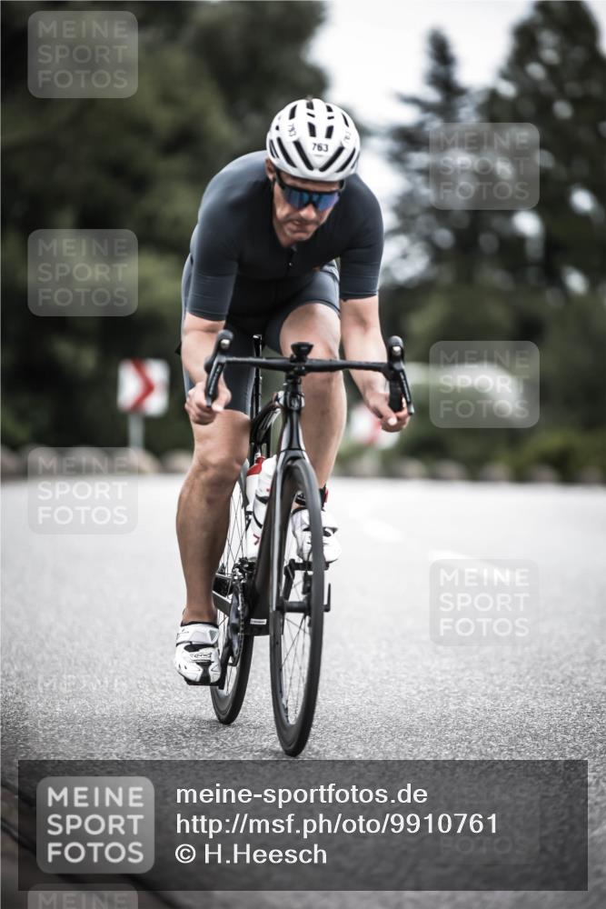 21.06.2026 - 29. Vierlanden-Triathlon H.Heesch http://msf.ph/oto/9910761 21.06.2026 12:01:54 Radfahren 252, 763 meine-sportfotos.de
