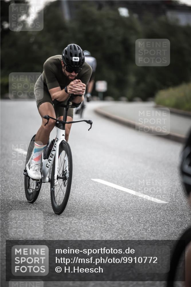 21.06.2026 - 29. Vierlanden-Triathlon H.Heesch http://msf.ph/oto/9910772 21.06.2026 09:35:54 Radfahren 75, 86, 90, 105, 161, 176, 198, 200, 270, 279 meine-sportfotos.de