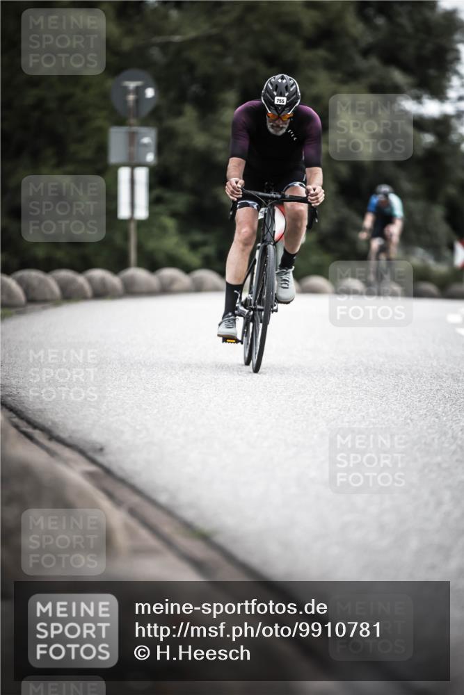 21.06.2026 - 29. Vierlanden-Triathlon H.Heesch http://msf.ph/oto/9910781 21.06.2026 12:02:04 Radfahren 661, 755, 758 meine-sportfotos.de