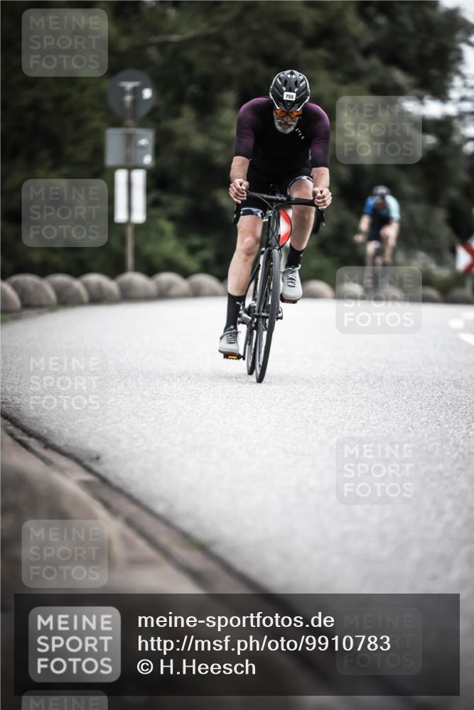 21.06.2026 - 29. Vierlanden-Triathlon H.Heesch http://msf.ph/oto/9910783 21.06.2026 12:02:04 Radfahren 661, 755, 758 meine-sportfotos.de