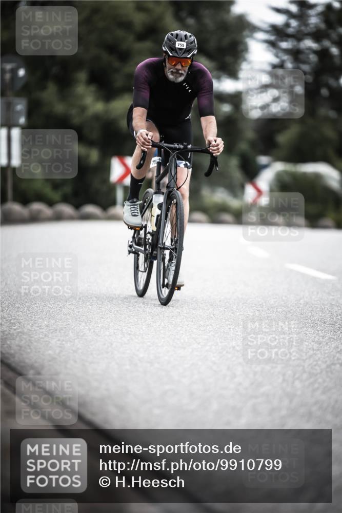 21.06.2026 - 29. Vierlanden-Triathlon H.Heesch http://msf.ph/oto/9910799 21.06.2026 12:02:04 Radfahren 661, 755, 758 meine-sportfotos.de