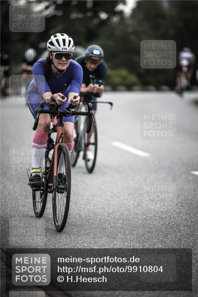 21.06.2026 - 29. Vierlanden-Triathlon H.Heesch http://msf.ph/oto/9910804 21.06.2026 09:35:56 Radfahren 75, 86, 90, 105, 161, 176, 198, 200, 270, 279 meine-sportfotos.de