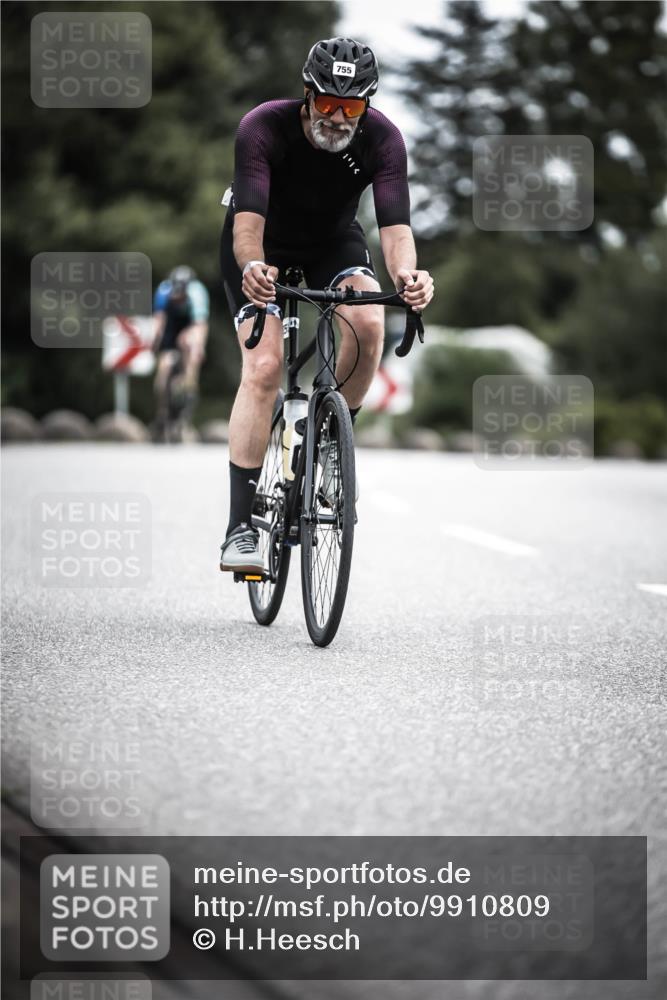 21.06.2026 - 29. Vierlanden-Triathlon H.Heesch http://msf.ph/oto/9910809 21.06.2026 12:02:04 Radfahren 661, 755, 758 meine-sportfotos.de