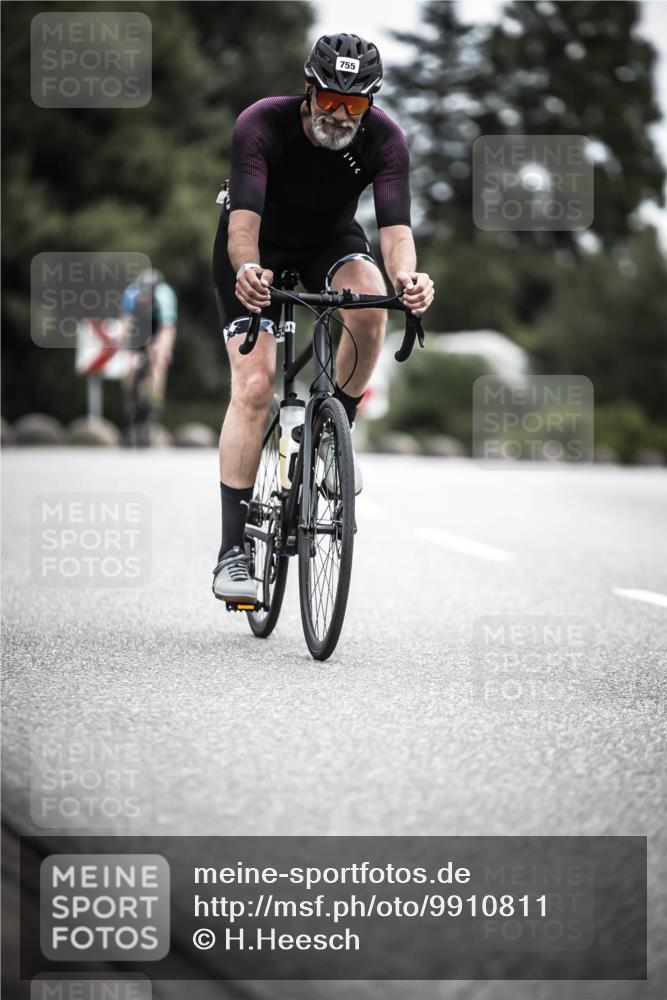 21.06.2026 - 29. Vierlanden-Triathlon H.Heesch http://msf.ph/oto/9910811 21.06.2026 12:02:04 Radfahren 661, 755, 758 meine-sportfotos.de