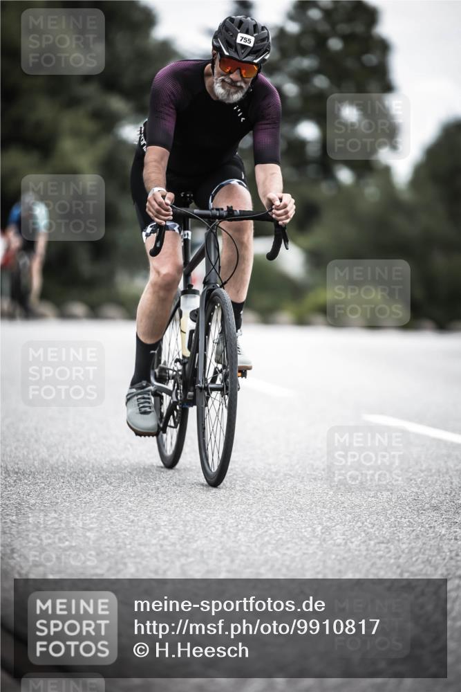 21.06.2026 - 29. Vierlanden-Triathlon H.Heesch http://msf.ph/oto/9910817 21.06.2026 12:02:04 Radfahren 661, 755, 758 meine-sportfotos.de