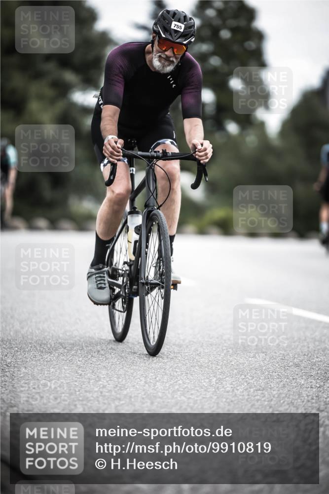 21.06.2026 - 29. Vierlanden-Triathlon H.Heesch http://msf.ph/oto/9910819 21.06.2026 12:02:04 Radfahren 661, 755, 758 meine-sportfotos.de