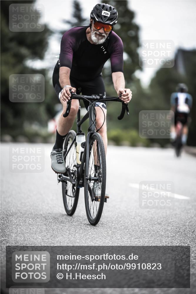 21.06.2026 - 29. Vierlanden-Triathlon H.Heesch http://msf.ph/oto/9910823 21.06.2026 12:02:05 Radfahren 661, 755, 758 meine-sportfotos.de