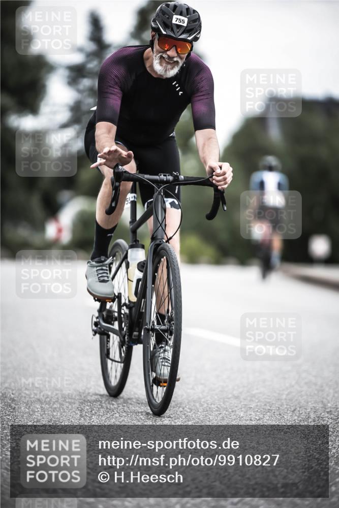 21.06.2026 - 29. Vierlanden-Triathlon H.Heesch http://msf.ph/oto/9910827 21.06.2026 12:02:05 Radfahren 661, 755, 758 meine-sportfotos.de