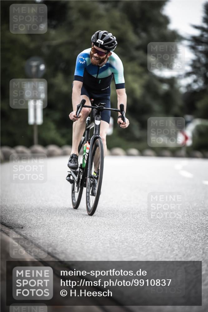 21.06.2026 - 29. Vierlanden-Triathlon H.Heesch http://msf.ph/oto/9910837 21.06.2026 12:02:08 Radfahren 661, 755, 758, 885 meine-sportfotos.de
