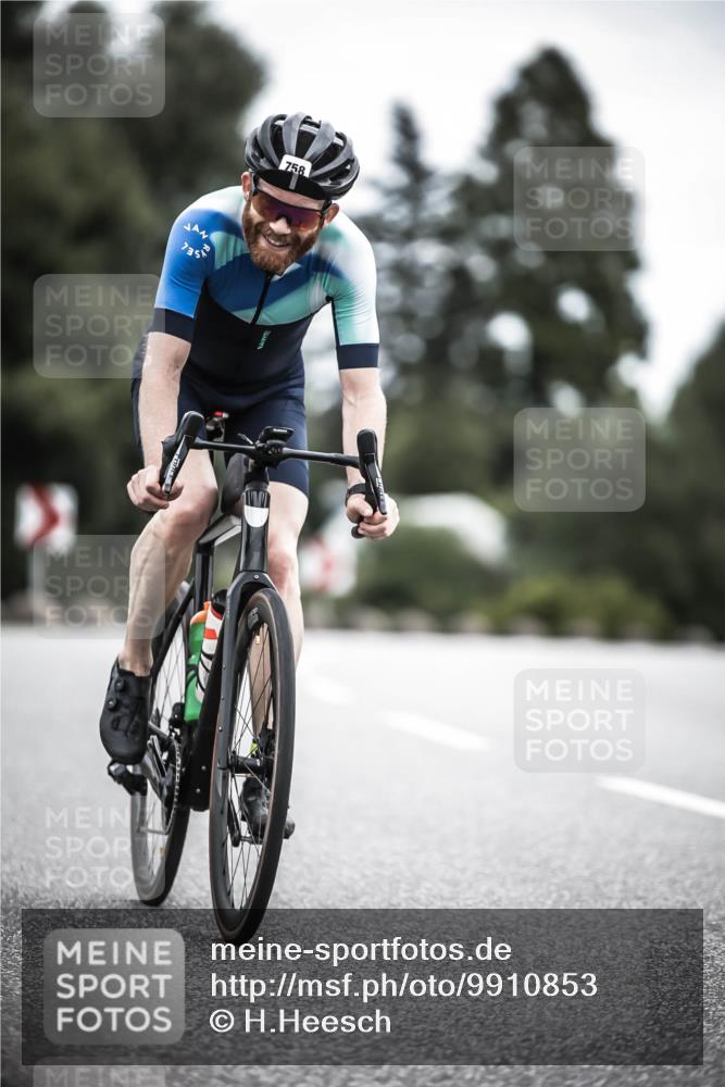21.06.2026 - 29. Vierlanden-Triathlon H.Heesch http://msf.ph/oto/9910853 21.06.2026 12:02:08 Radfahren 661, 755, 758, 885 meine-sportfotos.de
