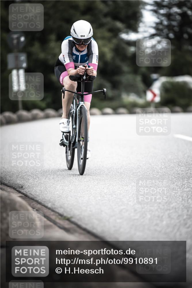 21.06.2026 - 29. Vierlanden-Triathlon H.Heesch http://msf.ph/oto/9910891 21.06.2026 12:02:17 Radfahren 640, 783, 844, 873, 885 meine-sportfotos.de