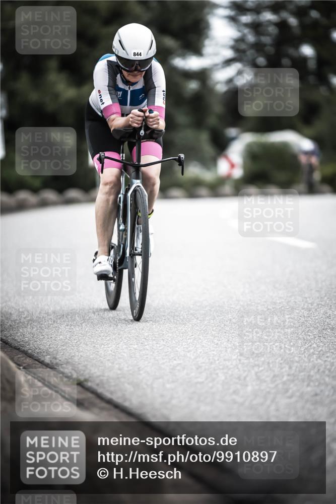 21.06.2026 - 29. Vierlanden-Triathlon H.Heesch http://msf.ph/oto/9910897 21.06.2026 12:02:17 Radfahren 640, 783, 844, 873, 885 meine-sportfotos.de