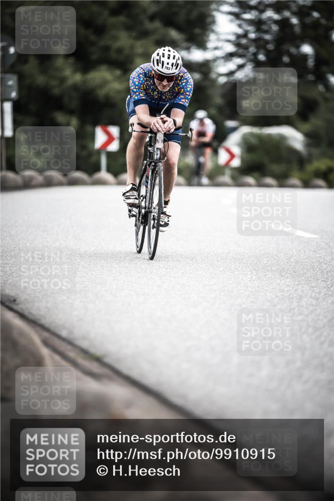21.06.2026 - 29. Vierlanden-Triathlon H.Heesch http://msf.ph/oto/9910915 21.06.2026 12:02:23 Radfahren 228, 640, 761, 783, 859, 873 meine-sportfotos.de