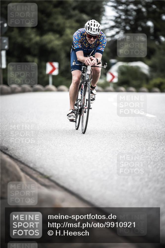 21.06.2026 - 29. Vierlanden-Triathlon H.Heesch http://msf.ph/oto/9910921 21.06.2026 12:02:23 Radfahren 228, 640, 761, 783, 859, 873 meine-sportfotos.de