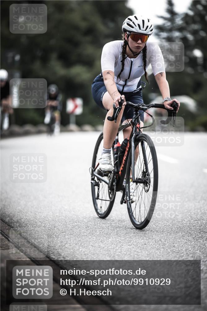 21.06.2026 - 29. Vierlanden-Triathlon H.Heesch http://msf.ph/oto/9910929 21.06.2026 09:26:22 Radfahren 55, 78, 106, 269 meine-sportfotos.de