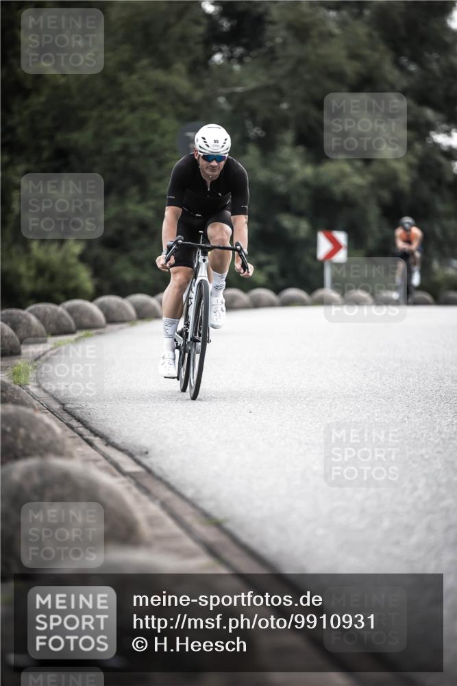 21.06.2026 - 29. Vierlanden-Triathlon H.Heesch http://msf.ph/oto/9910931 21.06.2026 09:26:23 Radfahren 55, 78, 106, 269 meine-sportfotos.de