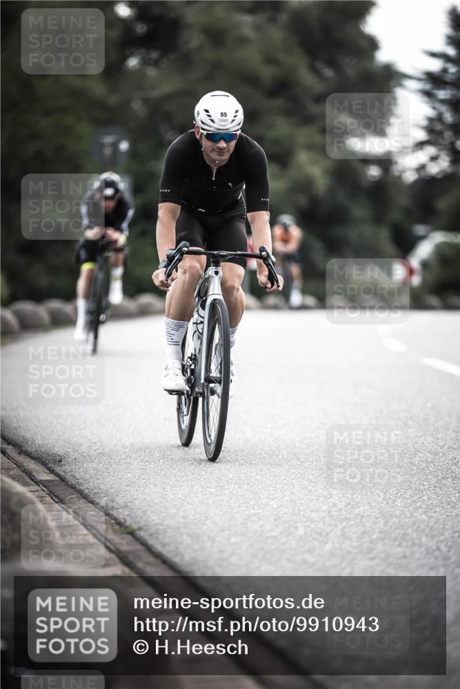21.06.2026 - 29. Vierlanden-Triathlon H.Heesch http://msf.ph/oto/9910943 21.06.2026 09:26:23 Radfahren 55, 78, 106, 269 meine-sportfotos.de