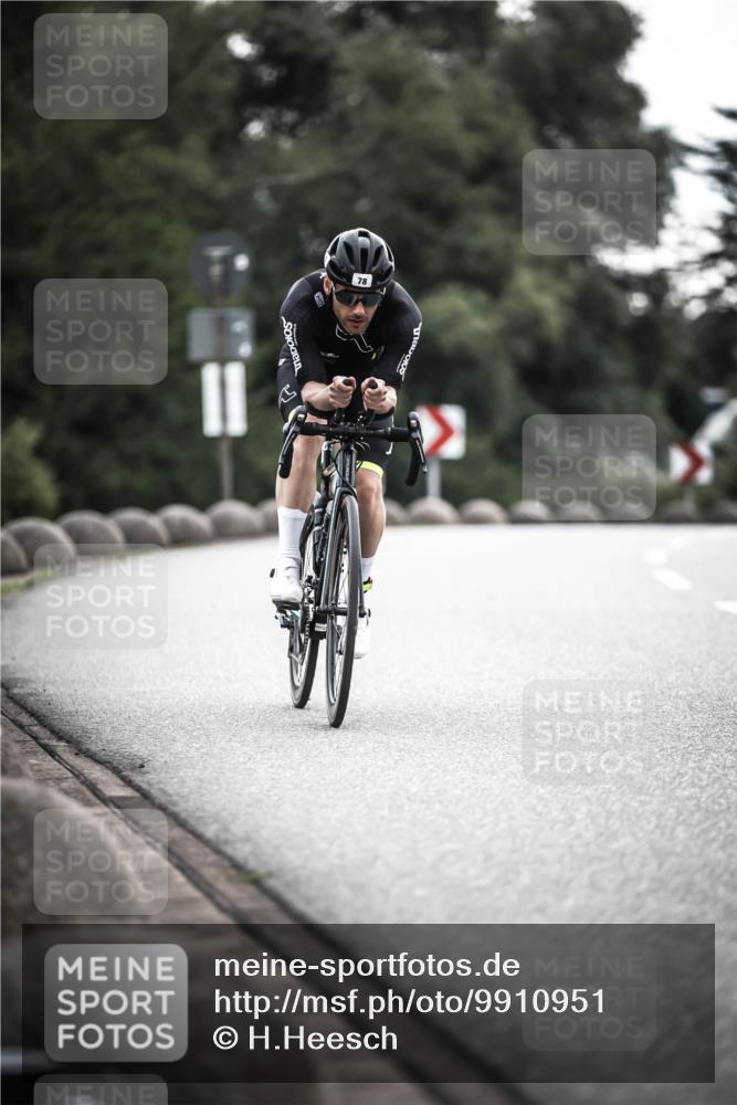 21.06.2026 - 29. Vierlanden-Triathlon H.Heesch http://msf.ph/oto/9910951 21.06.2026 09:26:25 Radfahren 55, 78, 106, 269 meine-sportfotos.de