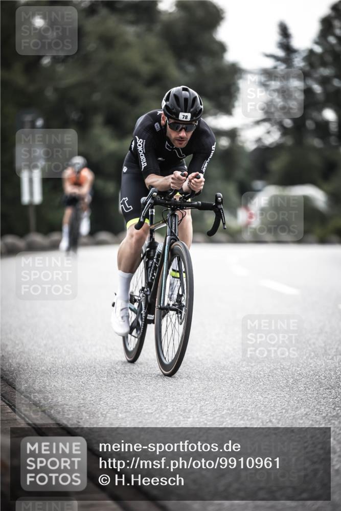 21.06.2026 - 29. Vierlanden-Triathlon H.Heesch http://msf.ph/oto/9910961 21.06.2026 09:26:25 Radfahren 55, 78, 106, 269 meine-sportfotos.de