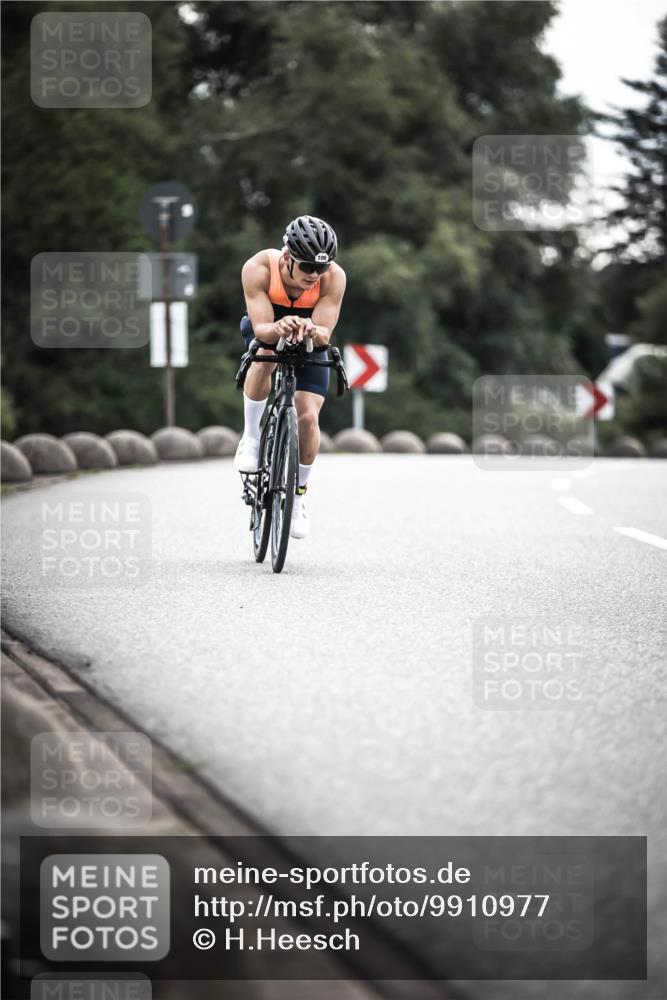 21.06.2026 - 29. Vierlanden-Triathlon H.Heesch http://msf.ph/oto/9910977 21.06.2026 09:26:27 Radfahren 55, 78, 106 meine-sportfotos.de
