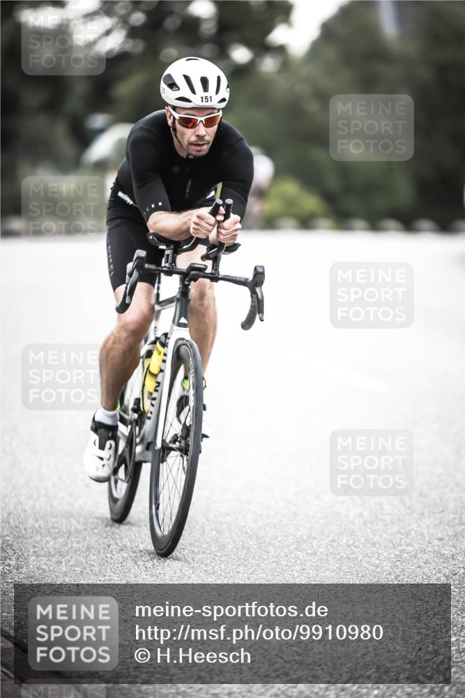 21.06.2026 - 29. Vierlanden-Triathlon H.Heesch http://msf.ph/oto/9910980 21.06.2026 09:36:39 Radfahren 58, 60, 151 meine-sportfotos.de
