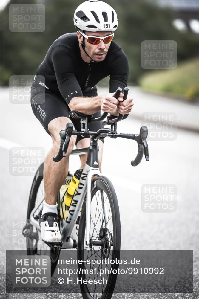 21.06.2026 - 29. Vierlanden-Triathlon H.Heesch http://msf.ph/oto/9910992 21.06.2026 09:36:40 Radfahren 58, 60, 151 meine-sportfotos.de