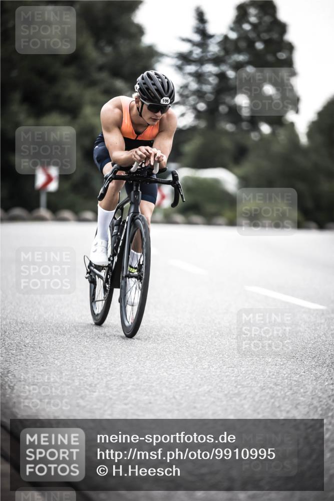 21.06.2026 - 29. Vierlanden-Triathlon H.Heesch http://msf.ph/oto/9910995 21.06.2026 09:26:27 Radfahren 55, 78, 106 meine-sportfotos.de