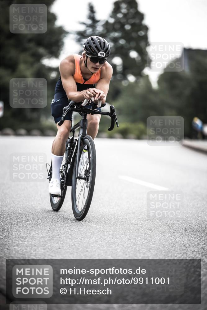 21.06.2026 - 29. Vierlanden-Triathlon H.Heesch http://msf.ph/oto/9911001 21.06.2026 09:26:28 Radfahren 78, 106, 196 meine-sportfotos.de