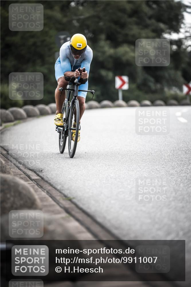 21.06.2026 - 29. Vierlanden-Triathlon H.Heesch http://msf.ph/oto/9911007 21.06.2026 09:26:36 Radfahren 18, 196 meine-sportfotos.de
