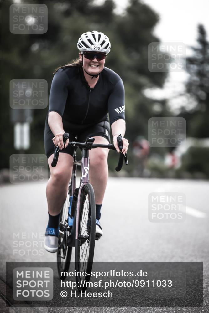 21.06.2026 - 29. Vierlanden-Triathlon H.Heesch http://msf.ph/oto/9911033 21.06.2026 09:26:55 Radfahren 90, 197, 230, 1355 meine-sportfotos.de