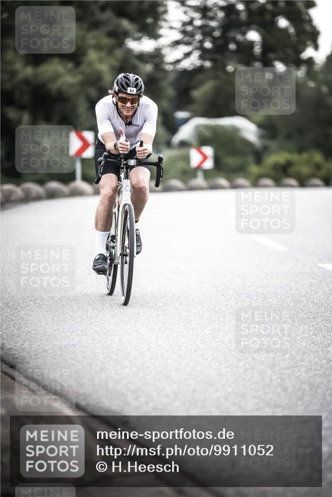 21.06.2026 - 29. Vierlanden-Triathlon H.Heesch http://msf.ph/oto/9911052 21.06.2026 09:37:07 Radfahren 83 meine-sportfotos.de