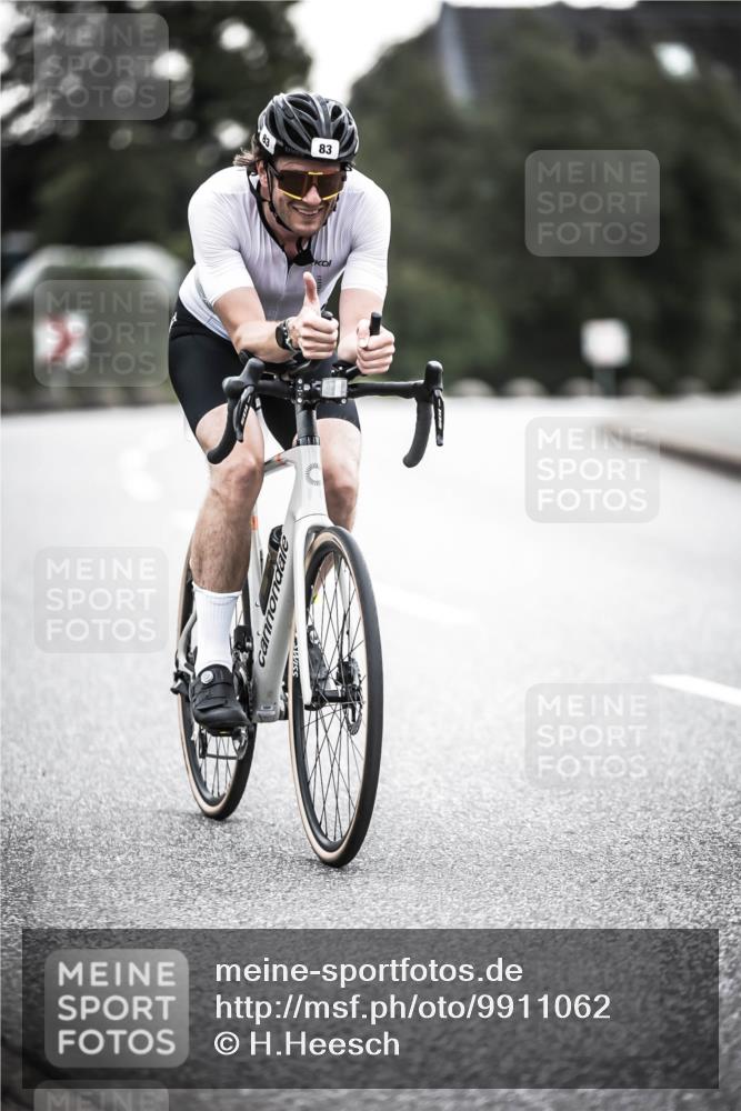 21.06.2026 - 29. Vierlanden-Triathlon H.Heesch http://msf.ph/oto/9911062 21.06.2026 09:37:08 Radfahren 83, 261 meine-sportfotos.de