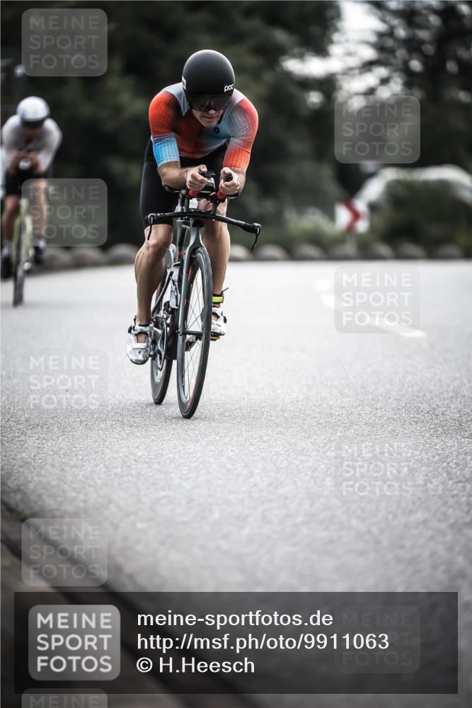 21.06.2026 - 29. Vierlanden-Triathlon H.Heesch http://msf.ph/oto/9911063 21.06.2026 09:26:59 Radfahren 75, 197, 1355 meine-sportfotos.de