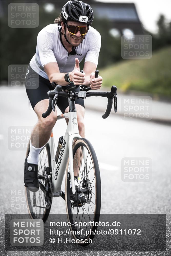 21.06.2026 - 29. Vierlanden-Triathlon H.Heesch http://msf.ph/oto/9911072 21.06.2026 09:37:08 Radfahren 83, 261 meine-sportfotos.de
