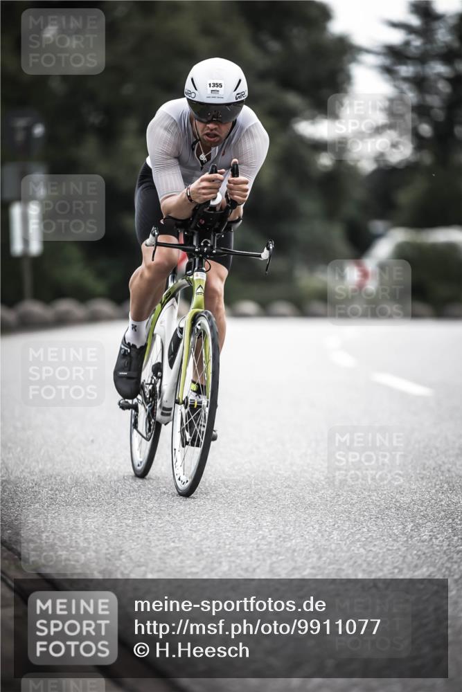 21.06.2026 - 29. Vierlanden-Triathlon H.Heesch http://msf.ph/oto/9911077 21.06.2026 09:27:01 Radfahren 75, 84, 169, 197, 1355 meine-sportfotos.de