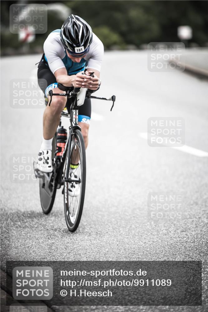 21.06.2026 - 29. Vierlanden-Triathlon H.Heesch http://msf.ph/oto/9911089 21.06.2026 09:37:31 Radfahren 181, 290 meine-sportfotos.de