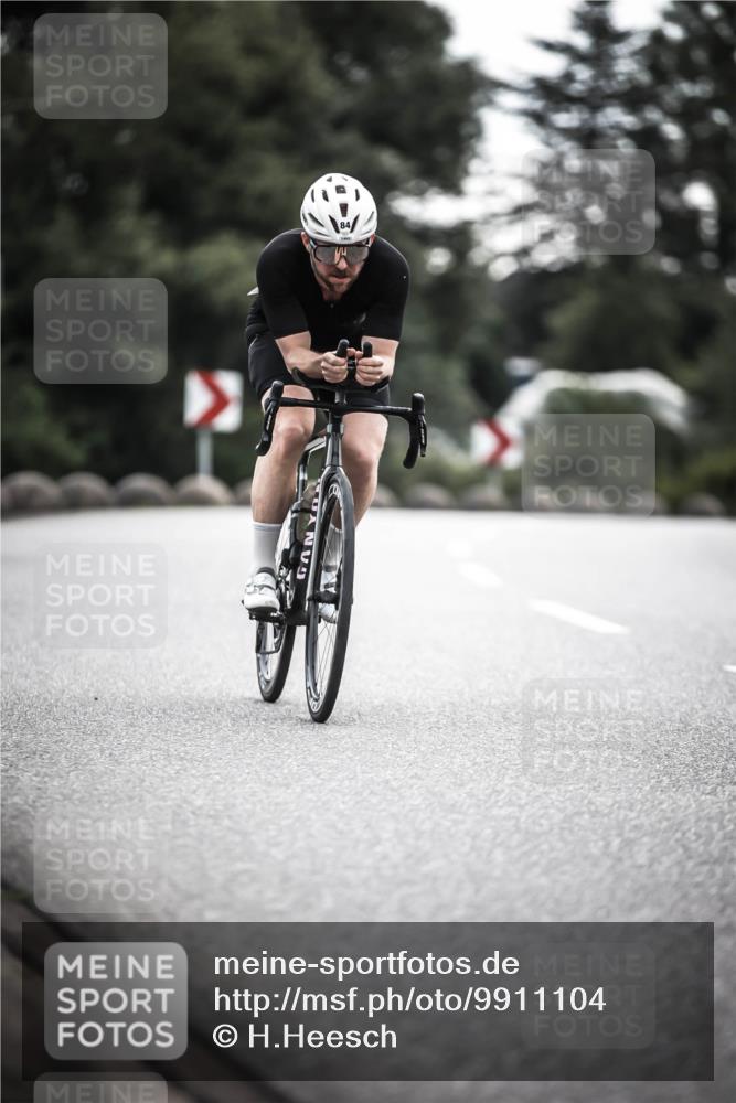 21.06.2026 - 29. Vierlanden-Triathlon H.Heesch http://msf.ph/oto/9911104 21.06.2026 09:27:08 Radfahren 27, 75, 84, 169, 198 meine-sportfotos.de