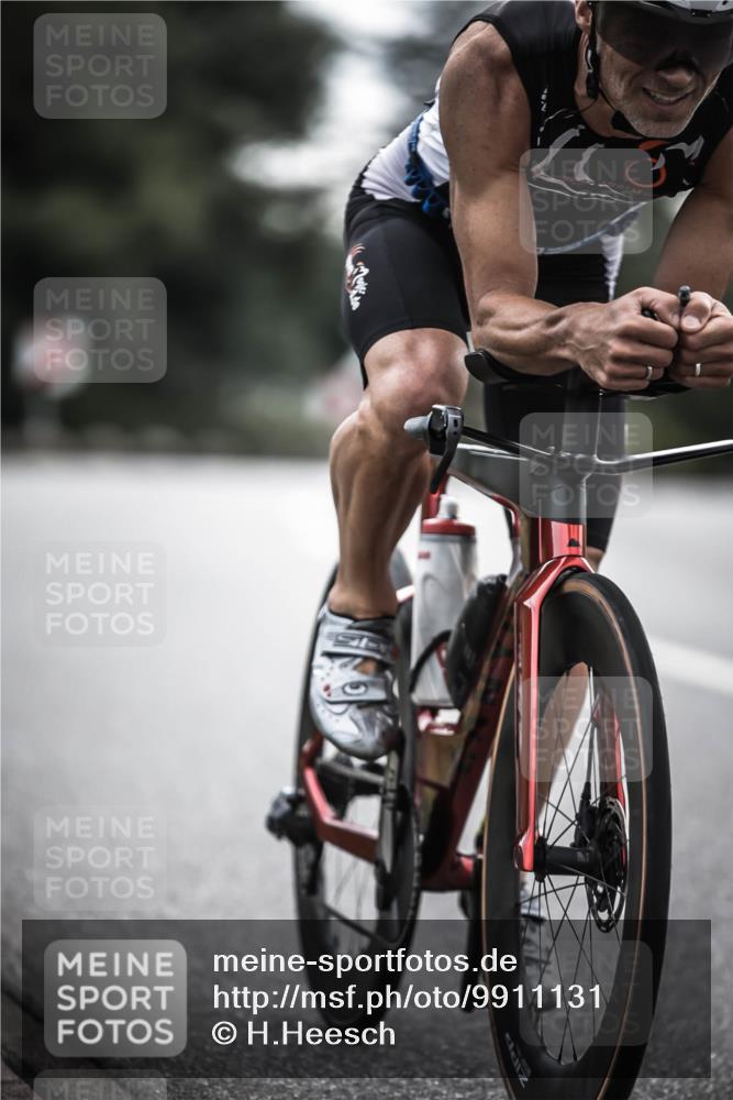 21.06.2026 - 29. Vierlanden-Triathlon H.Heesch http://msf.ph/oto/9911131 21.06.2026 09:27:10 Radfahren 27, 84, 169, 198 meine-sportfotos.de