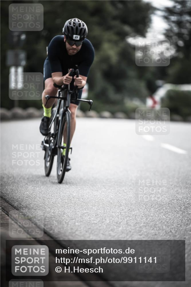 21.06.2026 - 29. Vierlanden-Triathlon H.Heesch http://msf.ph/oto/9911141 21.06.2026 09:27:16 Radfahren 27, 43, 56, 103, 139, 179, 198 meine-sportfotos.de