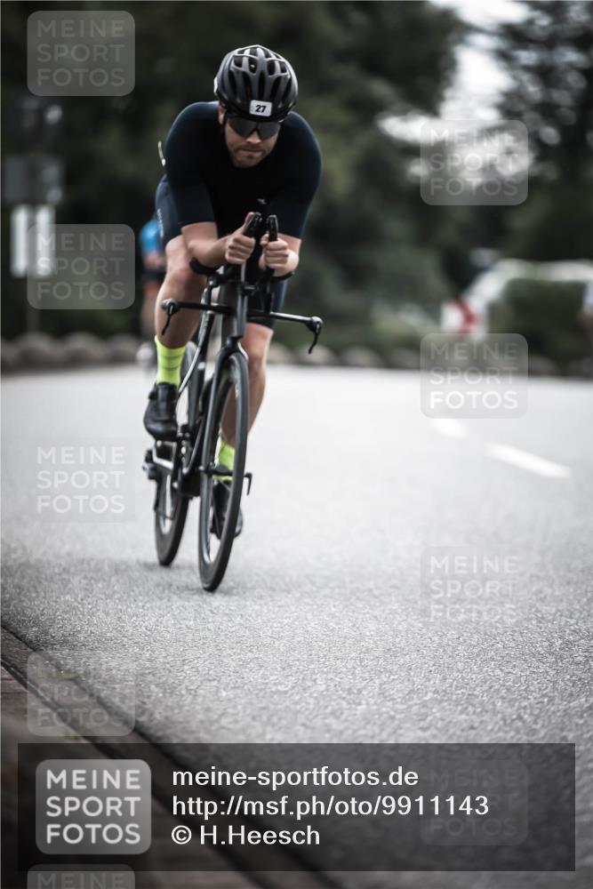 21.06.2026 - 29. Vierlanden-Triathlon H.Heesch http://msf.ph/oto/9911143 21.06.2026 09:27:16 Radfahren 27, 43, 56, 103, 139, 179, 198 meine-sportfotos.de