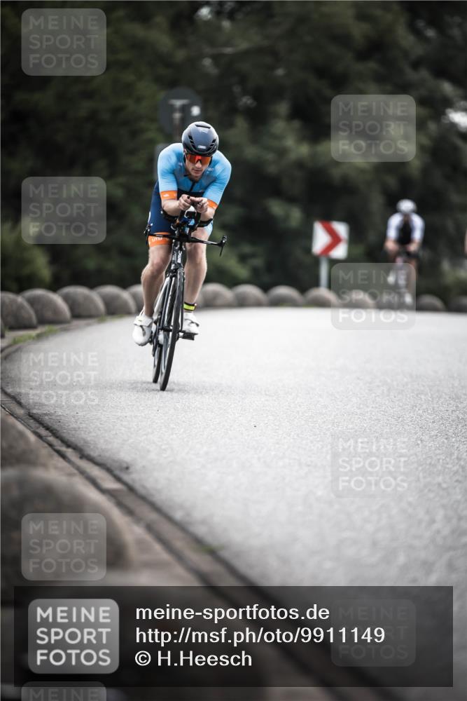 21.06.2026 - 29. Vierlanden-Triathlon H.Heesch http://msf.ph/oto/9911149 21.06.2026 09:27:19 Radfahren 27, 43, 56, 86, 103, 139, 157, 179 meine-sportfotos.de