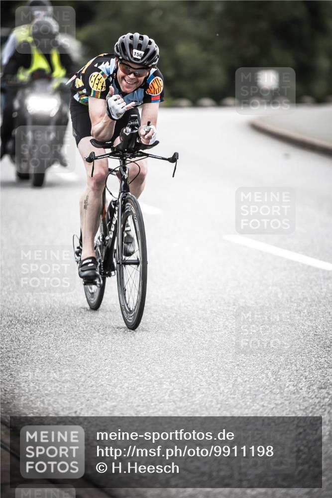 21.06.2026 - 29. Vierlanden-Triathlon H.Heesch http://msf.ph/oto/9911198 21.06.2026 09:37:57 Radfahren 2, 156 meine-sportfotos.de