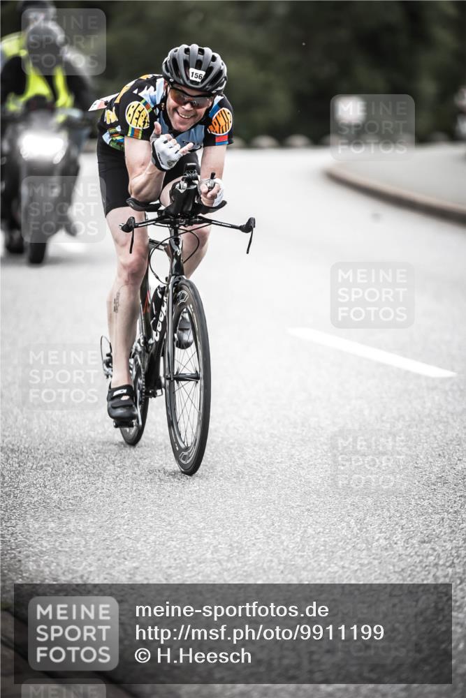 21.06.2026 - 29. Vierlanden-Triathlon H.Heesch http://msf.ph/oto/9911199 21.06.2026 09:37:57 Radfahren 2, 156 meine-sportfotos.de
