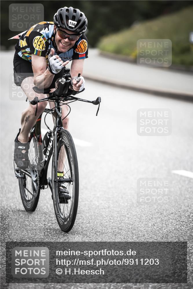 21.06.2026 - 29. Vierlanden-Triathlon H.Heesch http://msf.ph/oto/9911203 21.06.2026 09:37:58 Radfahren 2, 156 meine-sportfotos.de